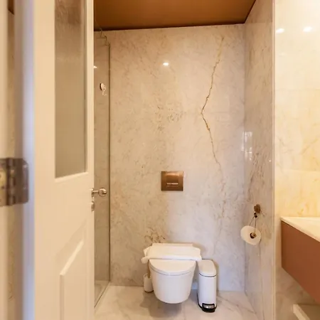 Appartamento Flh Praca Rossio Exquisite With View Lisbona